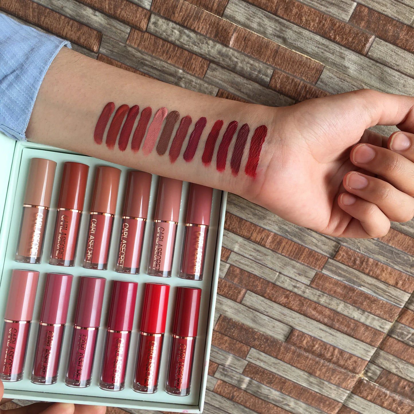 Carla Secret 12pcs lipgloss vault