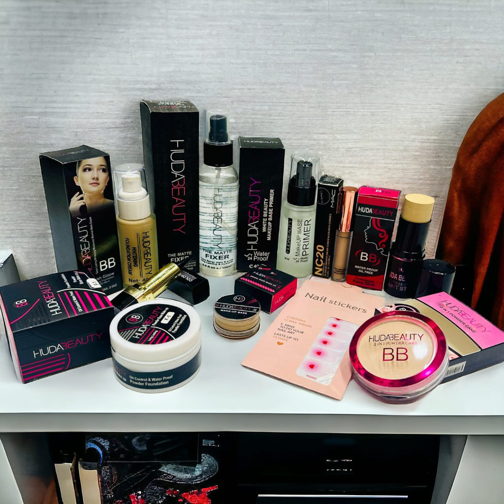 Huda Beauty Black 🖤 Deal
