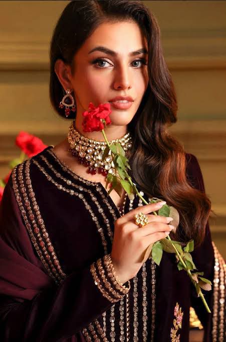 CHARIZMA Velvet Suit