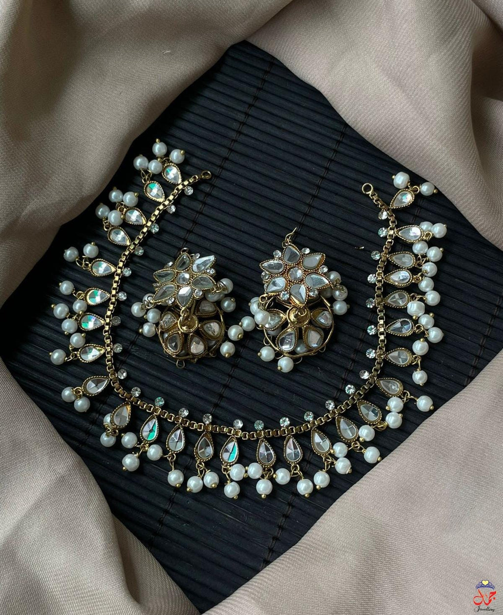 Kundan Necklace Set