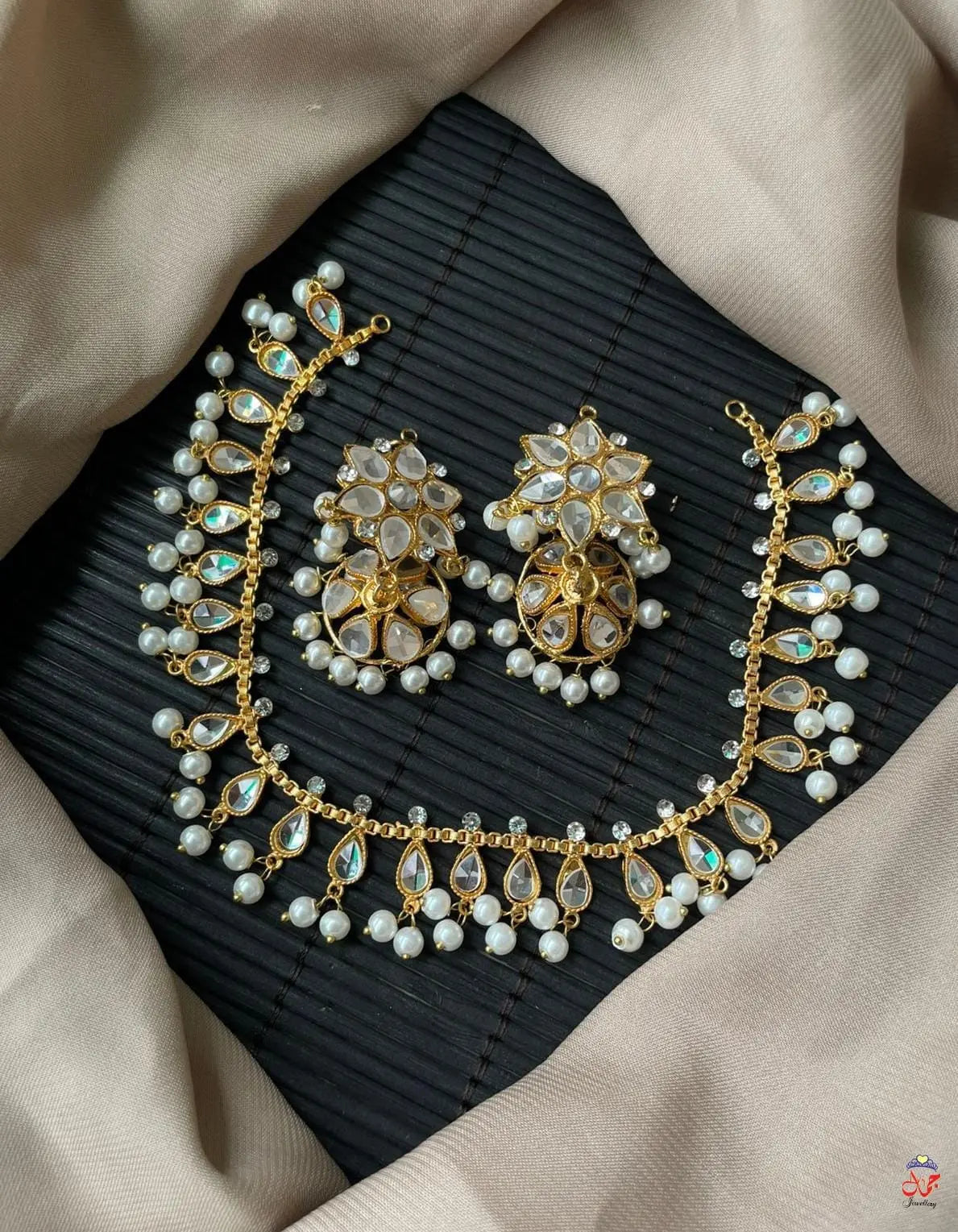 Kundan Necklace Set