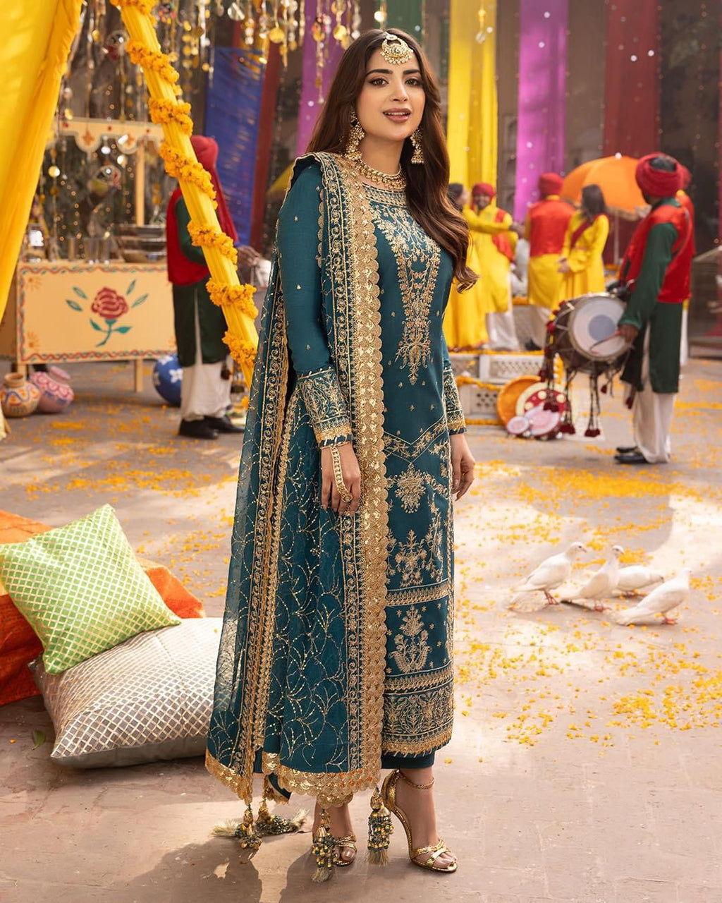 Asim Jofa Unstitched Replica