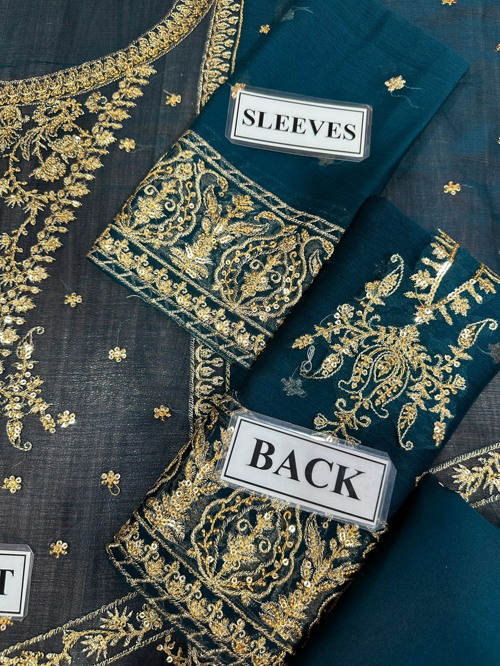 Asim Jofa Unstitched Replica